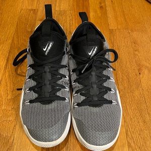 Nike Hypershift TB Men’s Size 9